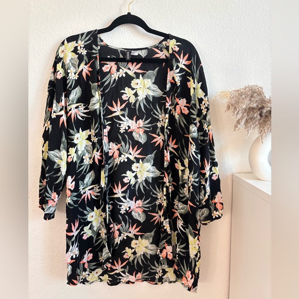 H&M Black Floral Kimono